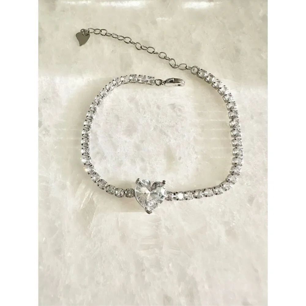 Cubic zirconia heart tennis bracelet